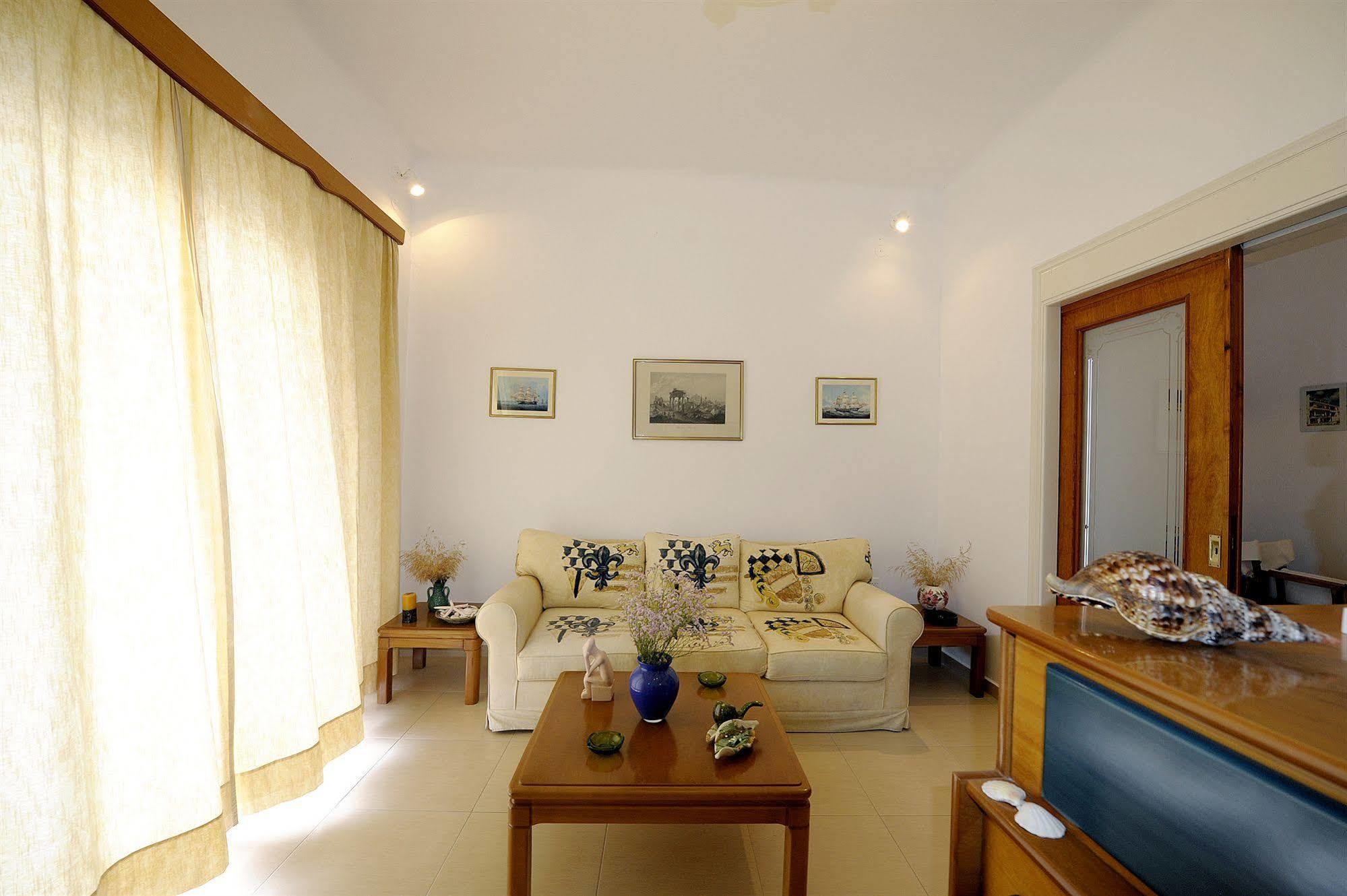 Corali Hotel Adamantas (Milos) Exterior foto